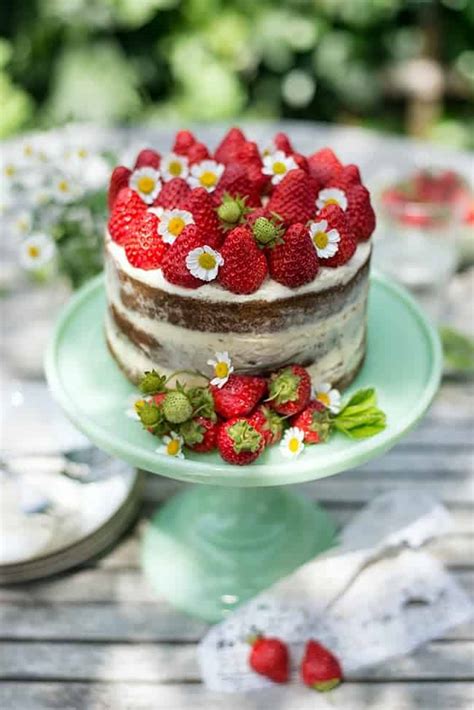 frostedstrawberry nude|Strawberries and Cream Naked Cake .